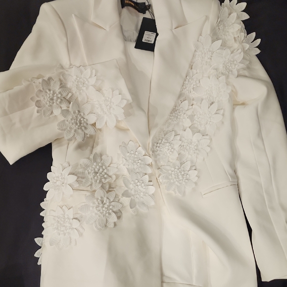 Fashion Nova White Floral Embellished Jumpsuit - Picture 3 of 4